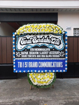 Papan Bunga Duka di Sudajayagirang